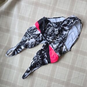 Fabletics Maro Malliot Black and White One Piece Swimsuit